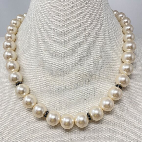 Roman RMN Vintage Faux Pearl Necklace Classic Old Money Elegant Ballet Signed - Picture 4 of 8